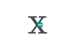 Logo: Xmes, großes schwarzes serifenbetontes Versal „X“, am Kreuzungspunkt des Auf- und Abstriches kleiner blau-grüner Punkt mit weissem „mes“