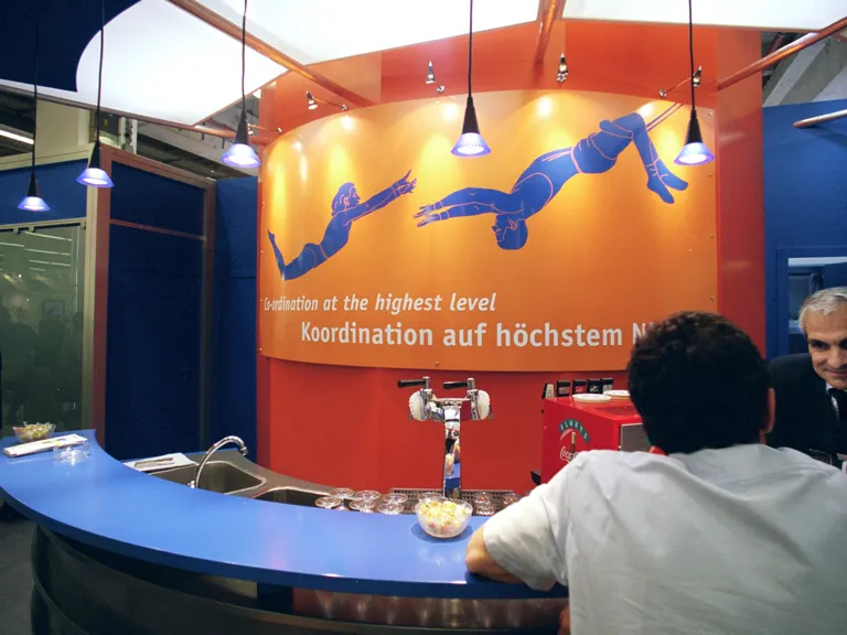 Foto: Grafische Umsetzung des Messemottos als Folienplott