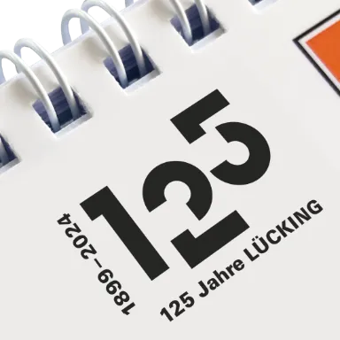 Logo: 125 Jahre Lücking, dekonstruktiv in Grundformen zerlegte Ziffern